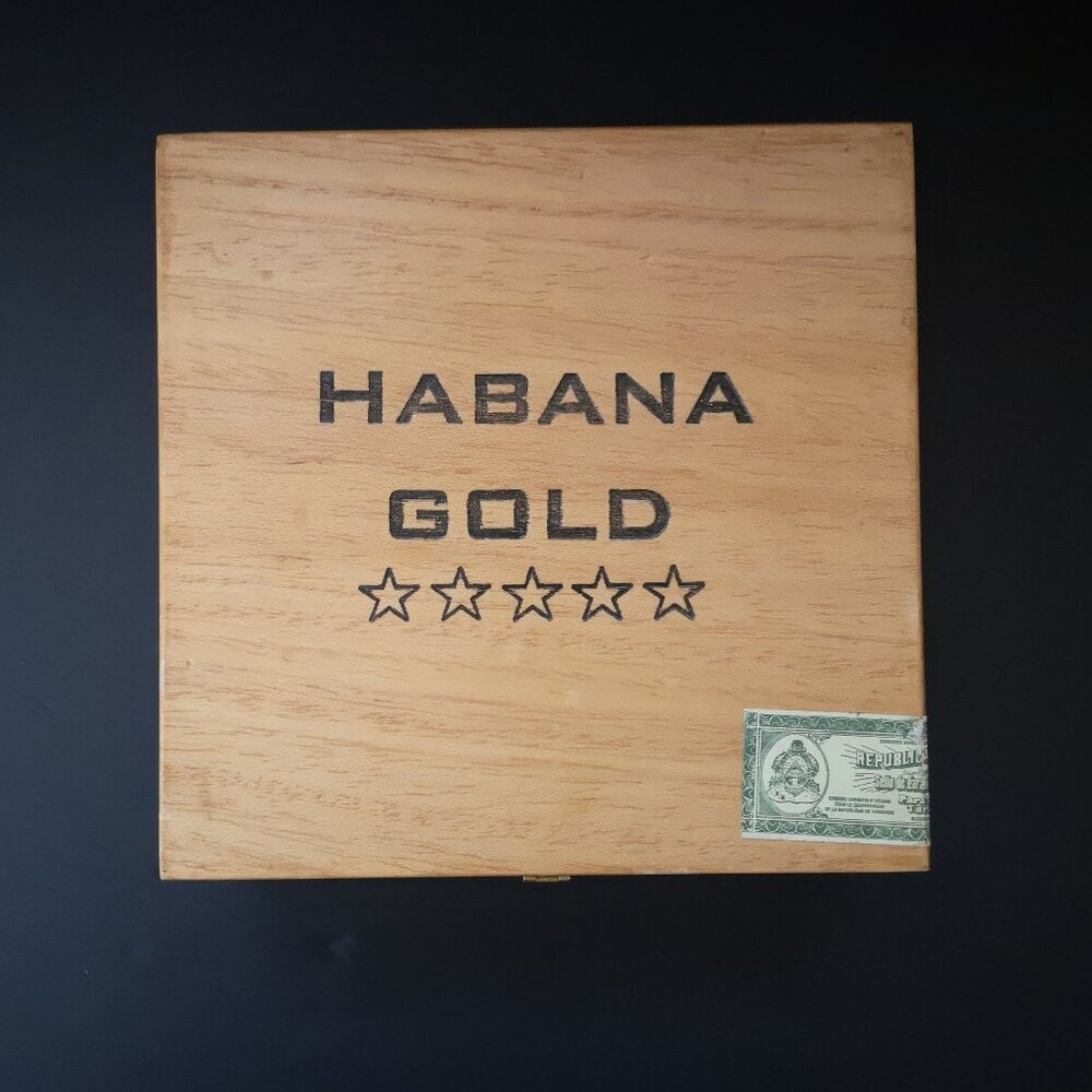 Vintage Habana Gold Churchill Black Label Wooden Hinged Cigar Box (Empty)